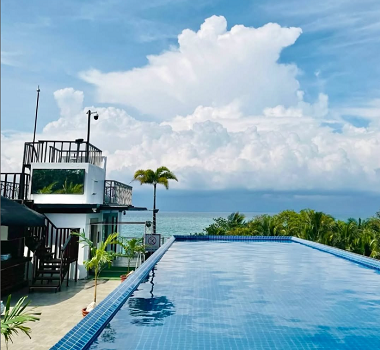 Ocean Club 飯店泡泡派對